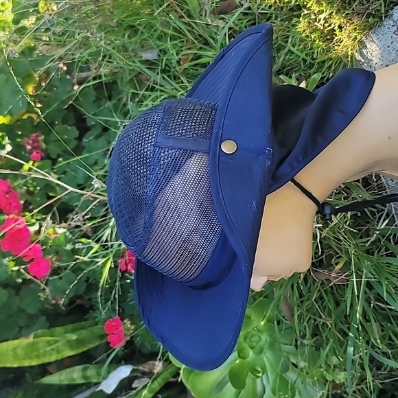 Sun Hat Outdoors Protection Gullgot with mesh and neck coverage SZ: SM - Picture 6 of 10